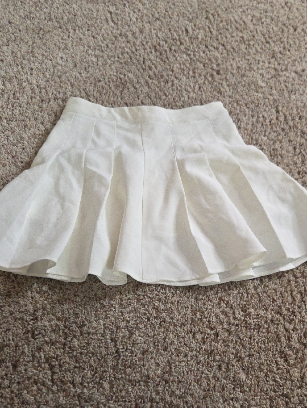 SHEIN White Pleated Circle Skater Skirt